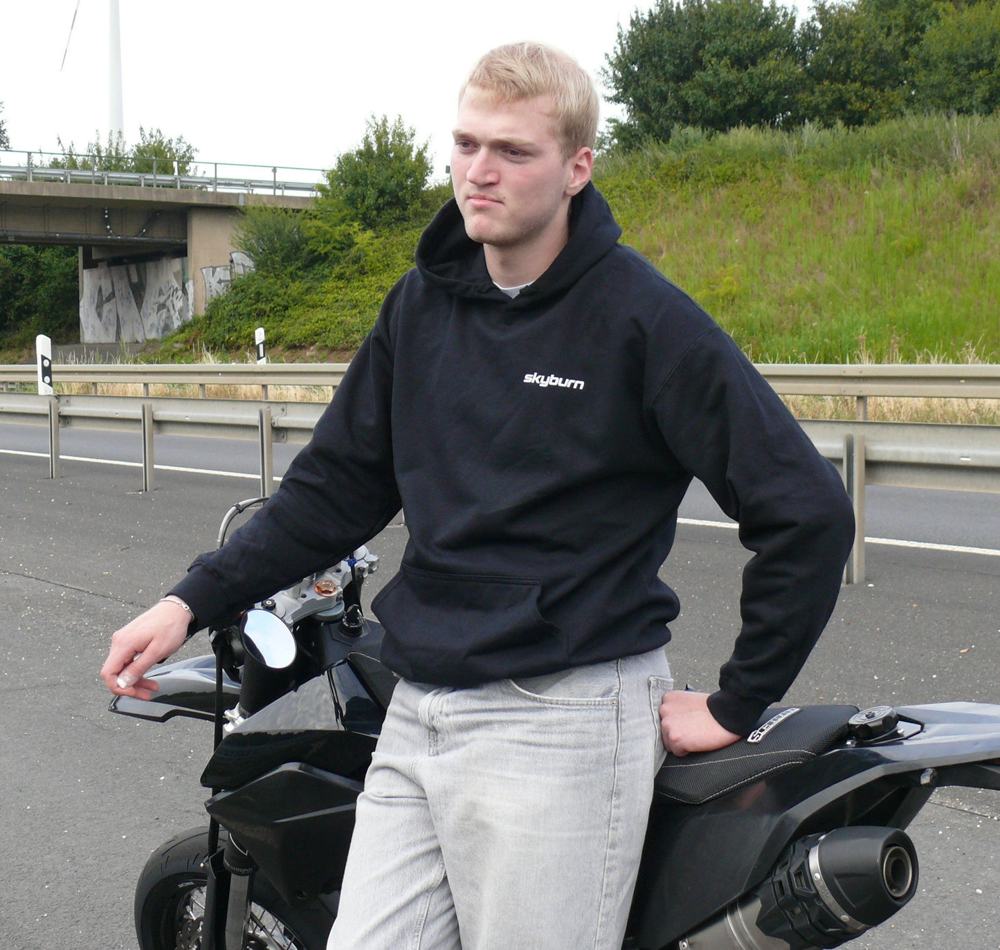 Skyburn "NO LIMITS" Hoodie